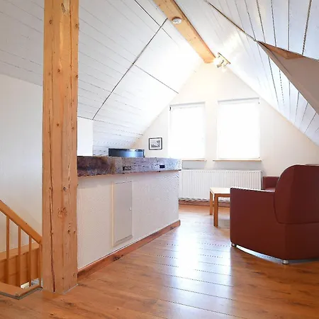 Hof Koehne - Haus Am Spielplatz - Taube Апартаменты Шмалленберг