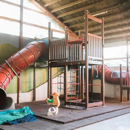 Hof Koehne - Haus Am Spielplatz - Taube アパート